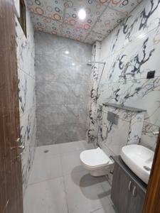 Bathroom Image of 2150 Sq.ft 4 BHK Builder Floor for sale in Golden Avenue, Bamheta Village Ghaziabad for Rs. 10500000