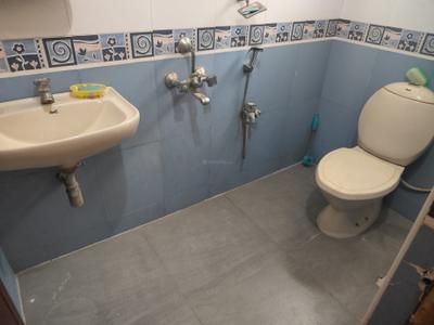 Image of 1300 Sq.ft 3 BHK Builder Floor for rent in Thiruvanmiyur, Chennai for Rs. 32000