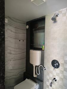 Common Bathroom Image of 430 Sq.ft 1 BHK Apartment / Flat for rent in Raunak Heights, Kasarvadavali Thane for Rs. 18200