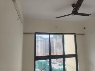 Bedroom Image of 680 Sq.ft 2 BHK Apartment / Flat for rent in Runwal Gardens, Dombivli East Thane for Rs. 16000
