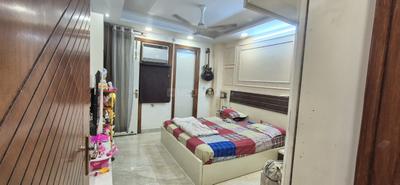 Bedroom Image of 1650 Sq.ft 3 BHK Builder Floor for sale in Shahdara New Delhi for Rs. 14000000