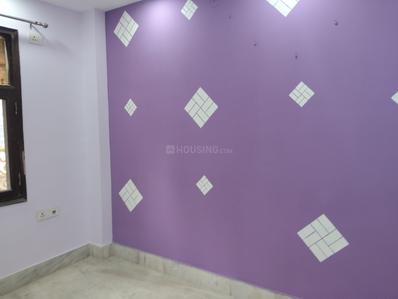 Bedroom Image of 850 Sq.ft 2 BHK Builder Floor for rent in Preet Vihar New Delhi for Rs. 21000