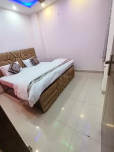 Bedroom Image of 720 Sq.ft 2 BHK Builder Floor for sale in Sector 23 Dwarka New Delhi for Rs. 14500000