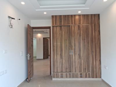 Bedroom Image of 1800 Sq.ft 3 BHK Builder Floor for sale in Paschim Vihar New Delhi for Rs. 39000000