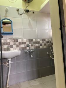 Bathroom Image of 1200 Sq.ft 2 BHK Independent House for rent in Varanasi Bengaluru for Rs. 24000