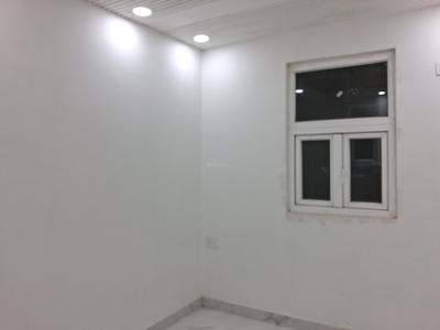 Bedroom Image of 1500 Sq.ft 3 BHK Apartment / Flat for sale in Sector 72 Noida for Rs. 5600000