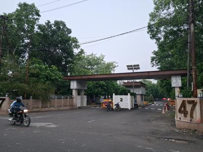 Image of 450 Sq.ft Residential Plot / Land for sale in Sector 47, Noida for Rs. 160000000