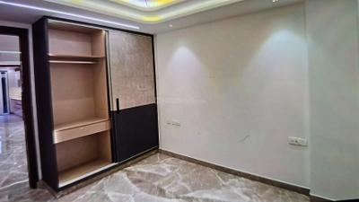 Bedroom Image of 1350 Sq.ft 3 BHK Builder Floor for sale in Ashok Vihar New Delhi for Rs. 35000000
