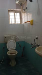 Bathroom Image of 600 Sq.ft 1 BHK Builder Floor for rent in Koramangala Bengaluru for Rs. 19000