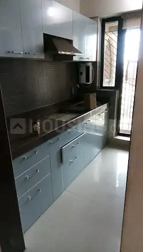 Tharwani Rosebella Main Image 1