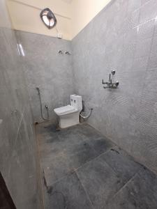 Bathroom Image of 1100 Sq.ft 2 BHK Apartment / Flat for rent in Bhowanipore Kolkata for Rs. 45000