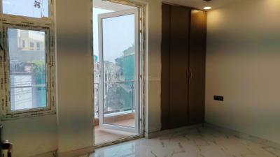 Bedroom Image of 1350 Sq.ft 3 BHK Builder Floor for rent in Chhattarpur New Delhi for Rs. 29500
