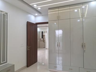 Bedroom Image of 900 Sq.ft 3 BHK Builder Floor for sale in Paschim Vihar New Delhi for Rs. 22000000