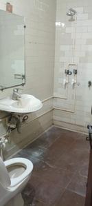 Bathroom Image of 1776 Sq.ft 2.5 BHK Builder Floor for rent in Sector 27 Noida for Rs. 26000