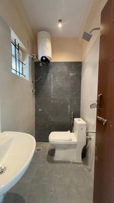 Bathroom Image of 250 Sq.ft 1 RK Apartment / Flat for rent in Doddanekundi Bengaluru for Rs. 22000