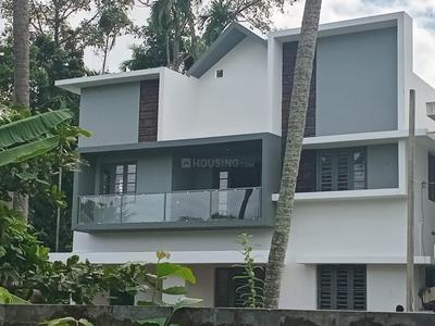 Image of 2300 Sq.ft 3 BHK Independent House for sale in Maradu, Kochi for Rs. 13000000