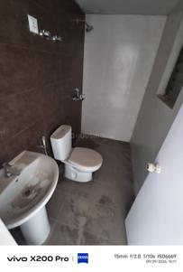 Bathroom Image of 1195 Sq.ft 3 BHK Apartment / Flat for rent in Siddha Galaxia Phase 2, Rajarhat Kolkata for Rs. 26000