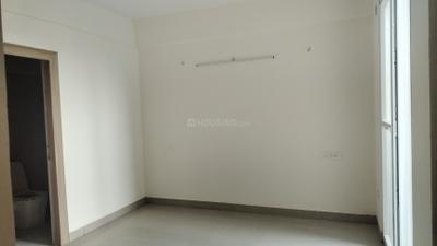 Bedroom Image of 1200 Sq.ft 2.5 BHK Apartment / Flat for rent in Today Kings Park, Omega IV Greater Noida for Rs. 18500