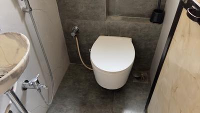 Bathroom Image of 679 Sq.ft 1 BHK Apartment / Flat for sale in Rutu Estate, Thane West Thane for Rs. 7200000