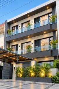 Image of 2280 Sq.ft 9 BHK Independent House for sale in Sector 37, Chandigarh for Rs. 95500000