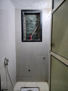 Common Bathroom Image of 550 Sq.ft 1 BHK Apartment / Flat for rent in Rosa Gardenia, Kasarvadavali Thane for Rs. 17786