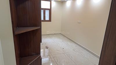Bedroom Image of 1250 Sq.ft 3 BHK Builder Floor for sale in Chirag Dilli New Delhi for Rs. 10000000