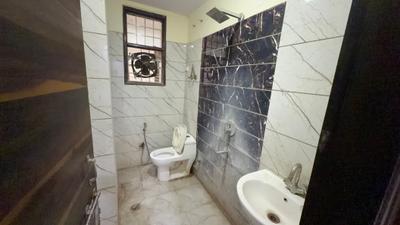 Image of 950 Sq.ft 3 BHK Builder Floor for rent in Mayur Vihar Phase 1, New Delhi for Rs. 31000