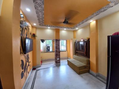 Hall Image of 630 Sq.ft 2 BHK Builder Floor for sale in Paikpara Kolkata for Rs. 3500000