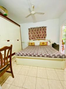 Bedroom Image of 990 Sq.ft 2 BHK Apartment / Flat for rent in Simandhar Tower, Bodakdev Ahmedabad for Rs. 28000