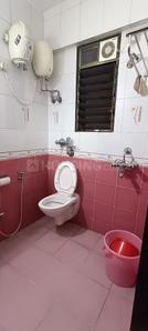 Bathroom Image of 650 Sq.ft 2 BHK Apartment / Flat for rent in Borivali West Mumbai for Rs. 50000