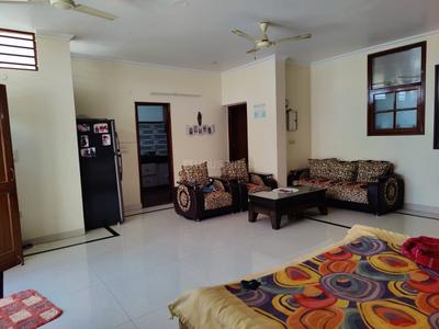 Hall Image of 2475 Sq.ft 3.5 BHK Independent House for rent in Sector 21C Faridabad for Rs. 65000