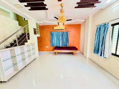 Living Room Image of 1350 Sq.ft 1.5 BHK Independent House for rent in Satellite Ahmedabad for Rs. 25500