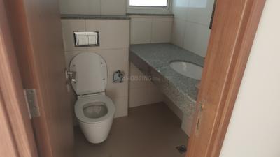 Bathroom Image of 1255 Sq.ft 2 BHK Apartment / Flat for rent in Godrej Woods, Sector 43 Noida for Rs. 55000