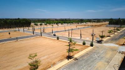 Image of 1200 Sq.ft Residential Plot / Land for sale in Orati Agrahara, Chikballapur District for Rs. 3200000