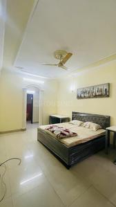 Bedroom Image of 3500 Sq.ft 3 BHK Builder Floor for rent in Sector 17 Gurgaon for Rs. 60000
