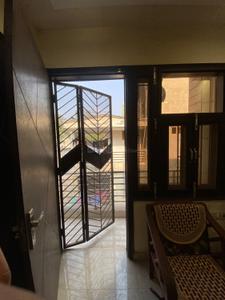 Hall Image of 450 Sq.ft 1 BHK Builder Floor for rent in Ramesh Nagar New Delhi for Rs. 24000