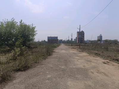 Image of 60 Sq.ft Residential Plot / Land for sale in Rohini Sector 28, New Delhi for Rs. 15000000
