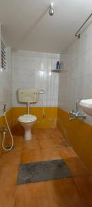 Bathroom Image of 900 Sq.ft 2 BHK Independent House for rent in Indira Nagar Bengaluru for Rs. 32000