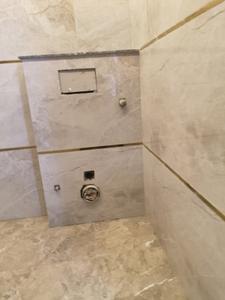 Common Bathroom Image of 2250 Sq.ft 4 BHK Builder Floor for sale in DLF City Floor Phase 2, DLF Phase 2 Gurgaon for Rs. 45000000