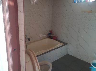 Bathroom Image of 1000 Sq.ft 1 BHK Builder Floor for rent in Horamavu Bengaluru for Rs. 25000