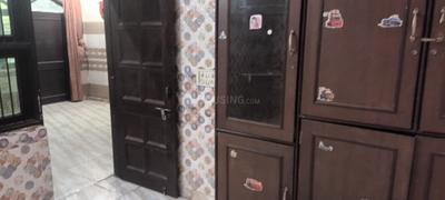 Bedroom Image of 950 Sq.ft 2 BHK Builder Floor for rent in Ashok Vihar Phase 3 Extension Gurgaon for Rs. 15000