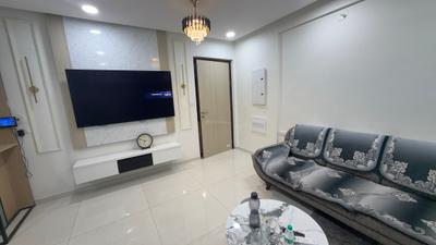 Living Room Image of 1500 Sq.ft 3 BHK Apartment / Flat for rent in Adani Amogha, Shantigram Ahmedabad for Rs. 55000