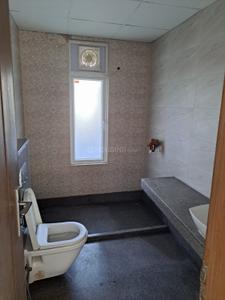 Bathroom Image of 2124 Sq.ft 3 BHK Apartment / Flat for sale in IVY County, Sector 75 Noida for Rs. 37000000