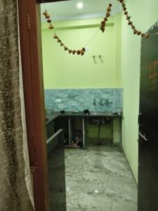 Kitchen Image of 700 Sq.ft 2 BHK Builder Floor for rent in Naubasta Kanpur for Rs. 8500