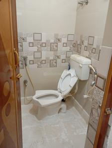 Bathroom Image of 675 Sq.ft 2 BHK Apartment / Flat for sale in Silver Gloria, Lake Town Kolkata for Rs. 4000000