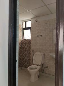 Common Bathroom Image of 930 Sq.ft 2 BHK Apartment / Flat for sale in SG Grand, Raj Nagar Extension Ghaziabad for Rs. 6700000