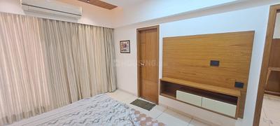 Bedroom Image of 1250 Sq.ft 2 BHK Apartment / Flat for rent in Shree Narayan Exotica, Memnagar Ahmedabad for Rs. 29000