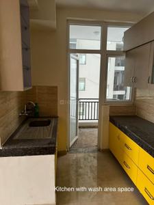 Kitchen Image of 1600 Sq.ft 3 BHK Apartment / Flat for rent in Omaxe The Palace, Gomti Nagar Lucknow for Rs. 35000