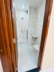Bathroom Image of 2800 Sq.ft 5 BHK Villa for sale in Jagatpura Jaipur for Rs. 19000000