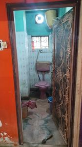 Bathroom Image of 800 Sq.ft 2 BHK Independent House for rent in Airport Gate no. 1 Kolkata for Rs. 16000
